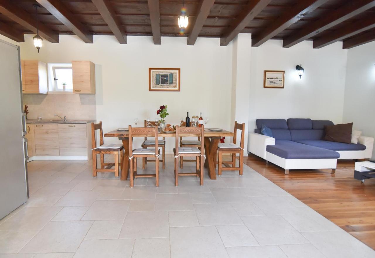 Vacation Home Mate Ceko Sukošan Extérieur photo